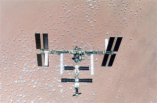 Illustration for article titled Behold the Tragic Beauty of the International Space Station